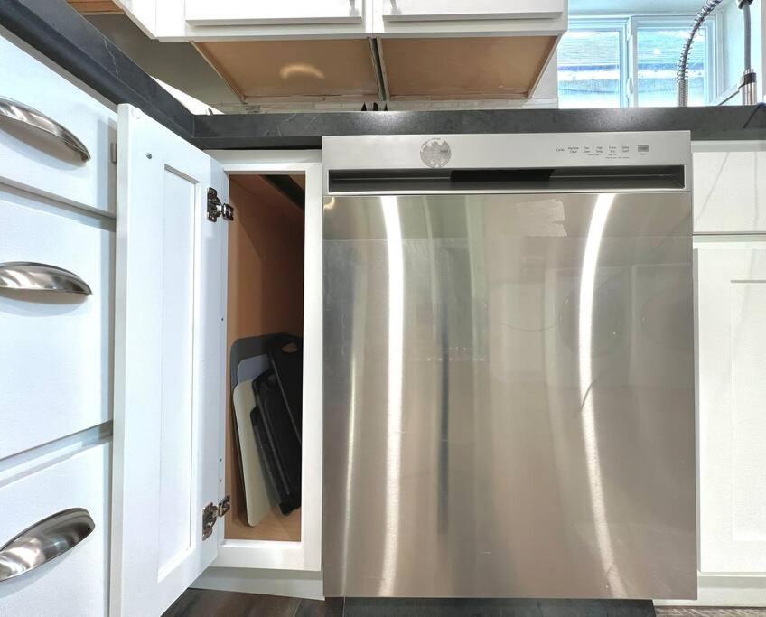 Modern Style Home Near Dt Indy & Major Attractions Indianapolis Ngoại thất bức ảnh